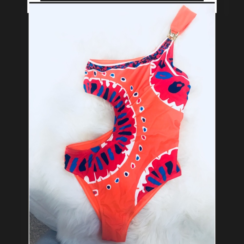 One piece swimsuit